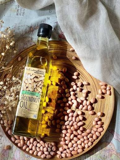 Cold-Pressed Groundnut Oil